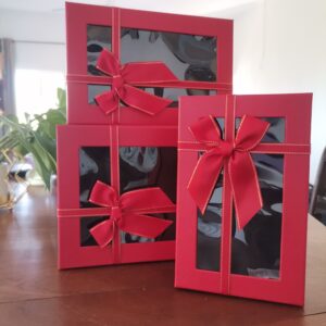 Red rectangle gift box 01