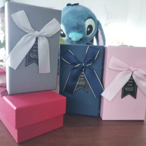 Medium rectangle box