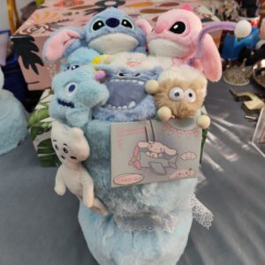 Couple stitch bouquet