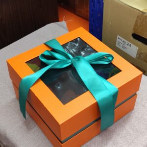 Solid gift box square